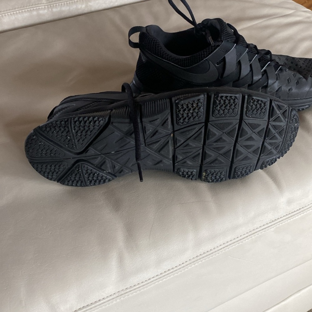 NIKE FREE TRAINER 5.0 Men's 9.5 Black Athletic Running Shoes Sneakers 579809 EUC - Picture 4 of 6